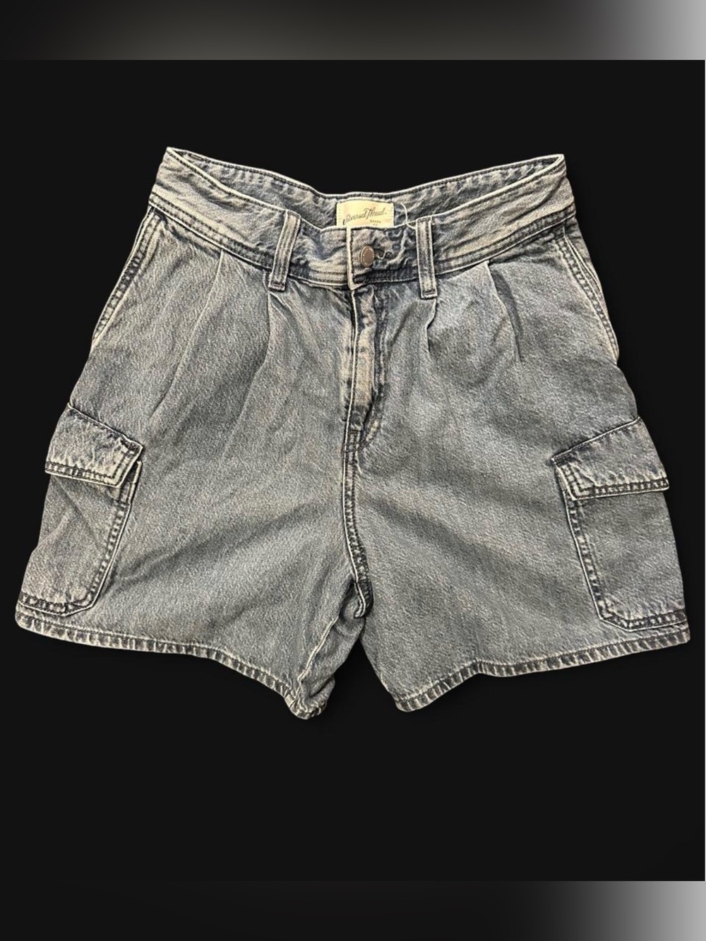 Universal Thread Light Wash Denim Cargo Shorts